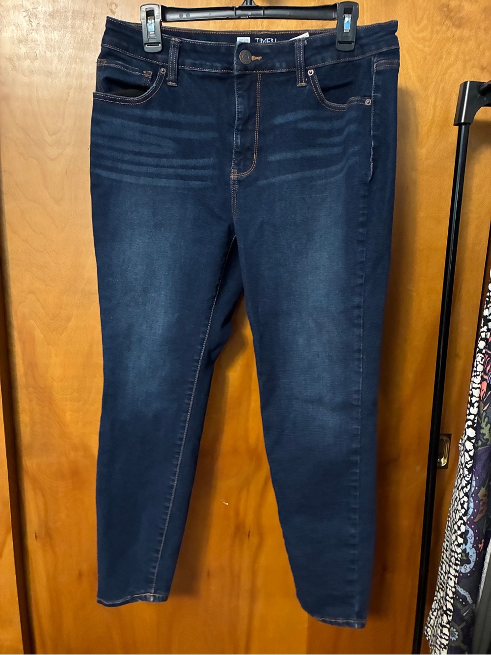 Time and Tru Women's High Tise skinny Jeans Dark Blue Stretch 14